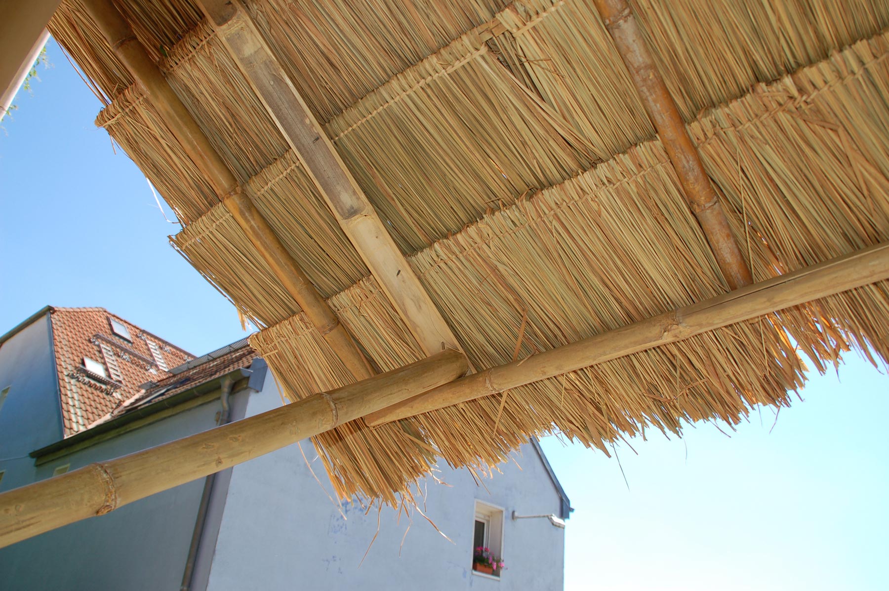 Palmendächer - Palmenschirme aus Palmenblätter