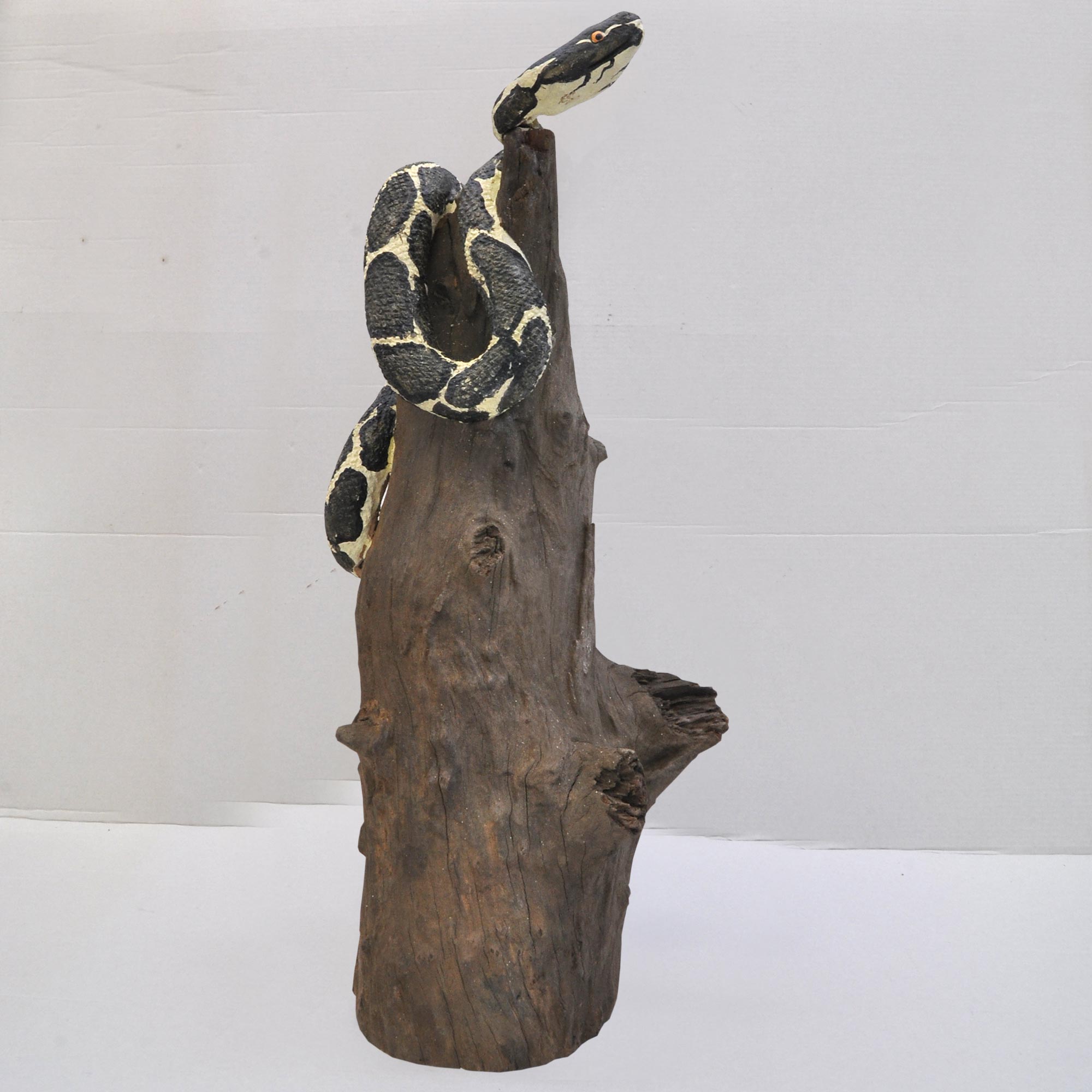 Holzschlange