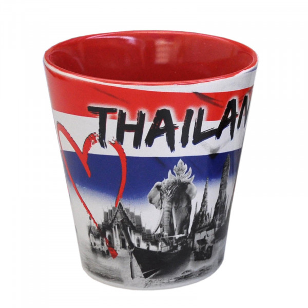 Cups and mugs with Thai motifs