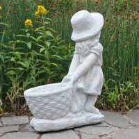 Vorschau: Mädchen mit Korb Vorschau: Mädchen mit Korb